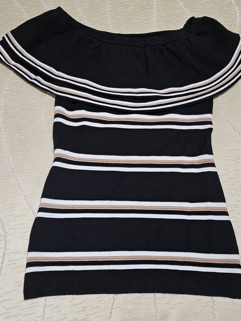 WHBM 2 Piece Knit Off the Shoulder Top with Pencil Skirt - Picture 7 of 8